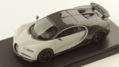 Immagine di BUGATTI CHIRON SPORT GREY CARBON/RAFALE MET.SILVER 1:43