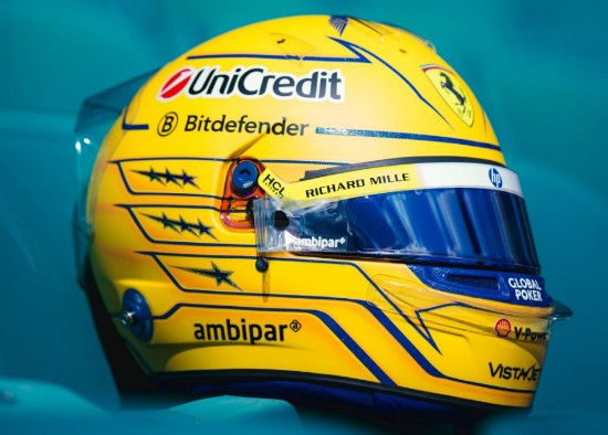 Immagine di HELMET LEWIS HAMILTON MIAMI GP 2025 1:5