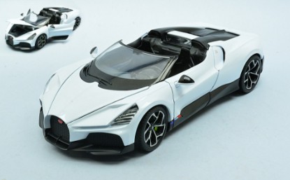 Immagine di BUGATTI W16 MISTRAL WHITE 1:24