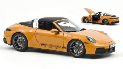 Immagine di PORSCHE 911 TARGA 4 GTS 2025 BAHAMA YELLOW 1:18