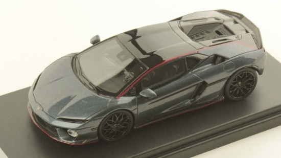 Immagine di LAMBORGHINI TEMERARIO PACKAGE GRIGIO CRATOS 1:43