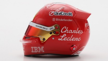 Immagine di HELMET CHARLES LECLERC TEAM FERRARI HP MONZA GP 2025 1:5