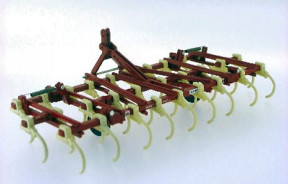 Immagine di IH CULTIVATEUR 45 "VIBRA SHANK" ESTIRPATORE A DENTI ELASTICI 1:32